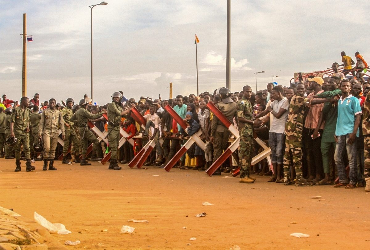 Đảo chính tại Niger: An ninh thắt chặt bên ngoài sứ quán Pháp