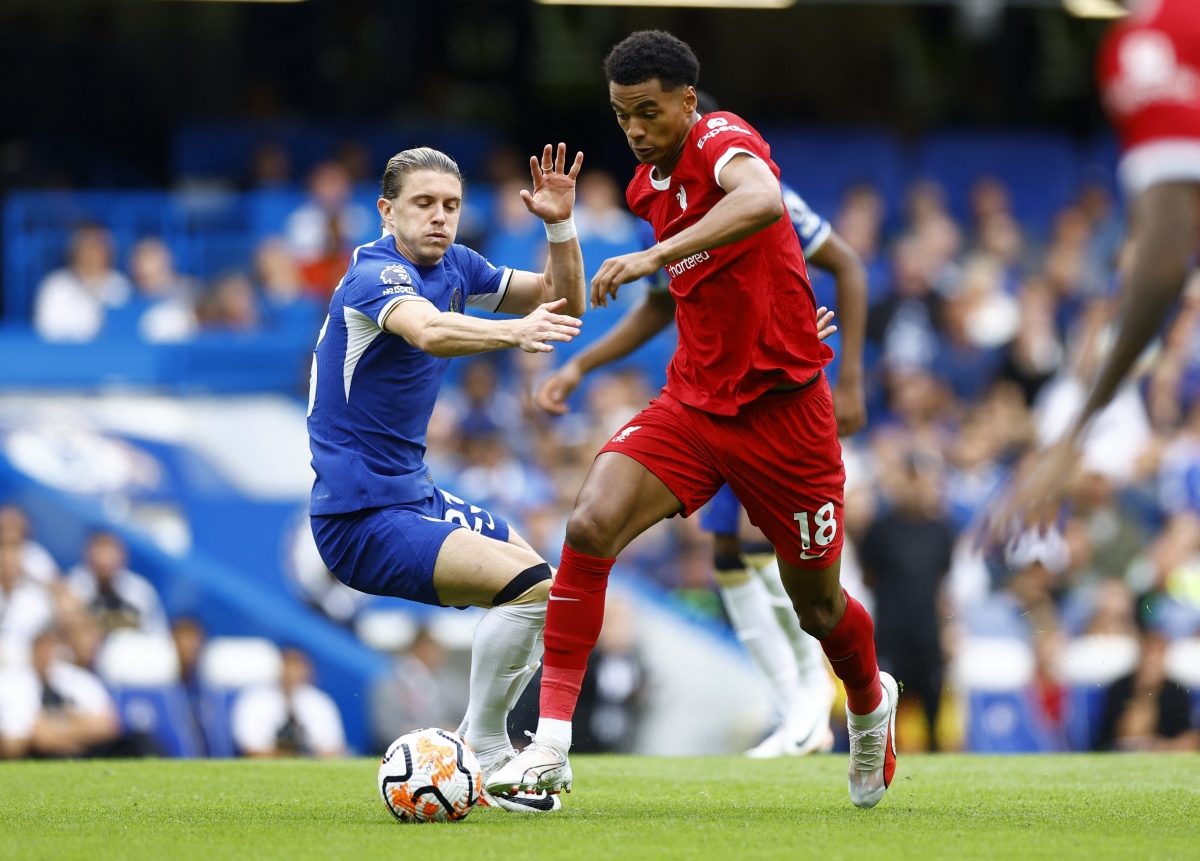 Bảng xếp hạng Ngoại hạng Anh mới nhất: Chelsea và Liverpool cầm chân nhau