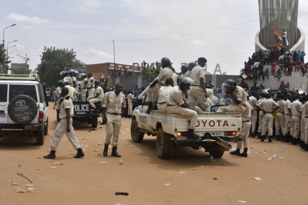 Đảo chính tại Niger: Căng thẳng gia tăng, Pháp và Italy sơ tán công dân