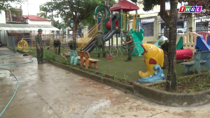 Chung ta làm sạch đẹp lớp, trường