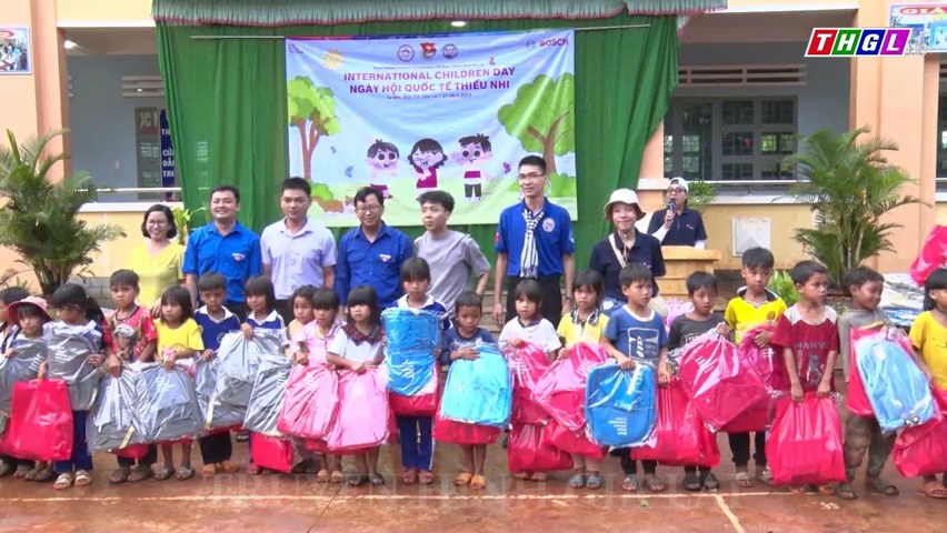 Mùa hè ý nghĩa của thanh thiếu niên vùng biên giới