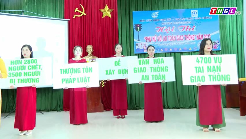 Hội LHPN huyện Chư Prông tổ chức  Hội thi Phụ nữ với “An toàn giao thông”