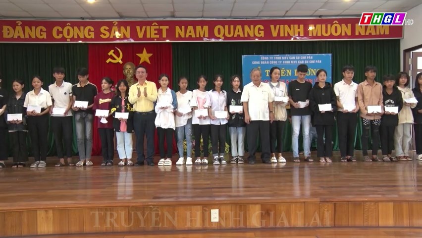 Công ty TNHH MTV Cao su Chư Pah tuyên dương 456 em học sinh có thành tích học tập xuất sắc năm học 2022-2023
