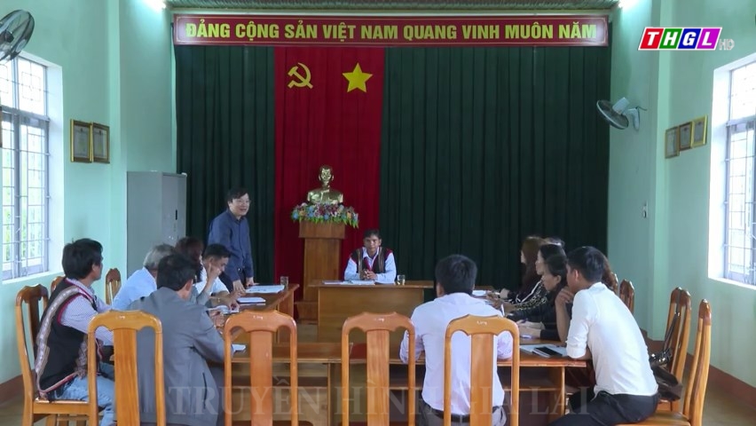 Phó Bí thư Tỉnh ủy, Chủ tịch UBND tỉnh Trương Hải Long dự sinh hoạt chi bộ tại thôn KTập, xã Hneng, huyện Đak Đoa