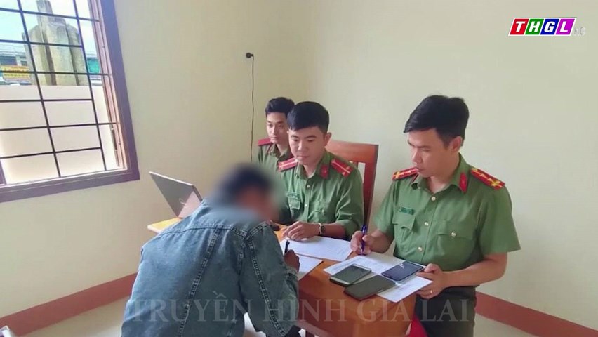Công an huyện Phú Thiện triệu tập, làm việc với 2 trường hợp sử dụng mạng xã hội chia sẻ các bài viết sai sự thật liên quan đến vụ khủng bố tại Đắk Lắk