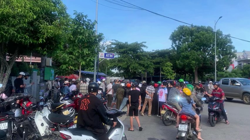 Công an thị xã An Khê tạm giữ hình sự 2 đối tượng vận chuyển, mua bán trái phép chất ma túy