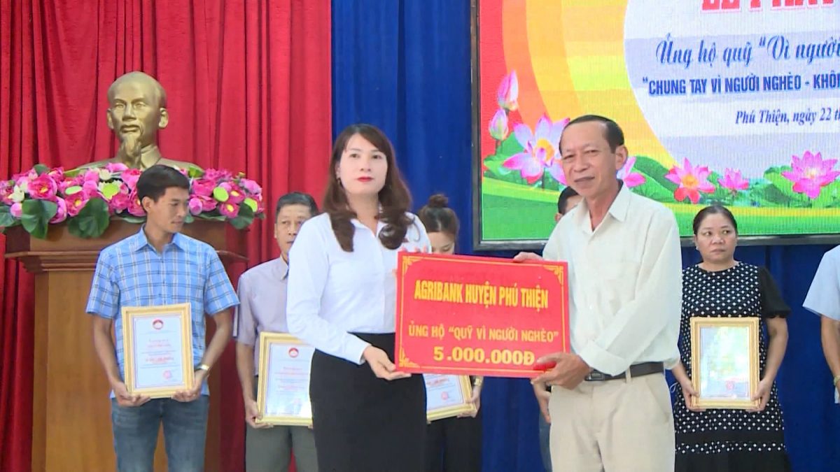 Huyện Phú Thiện phát động ủng hộ Quỹ ‘Vì người nghèo’ năm 2023