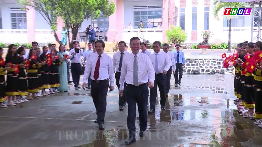 Chủ tịch nước Võ Văn Thưởng dự, phát biểu chỉ đạo và đánh trống khai giảng năm học mới 2023-2024 tại Trường Phổ thông Dân tộc nội trú tỉnh Gia Lai
