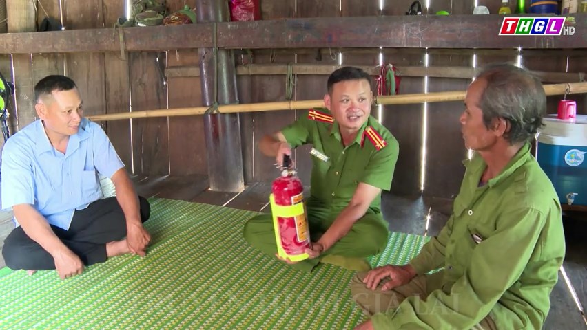 Lan tỏa phong trào  “Nhà tôi có bình chữa cháy” trong cộng đồng dân cư thị xã An Khê