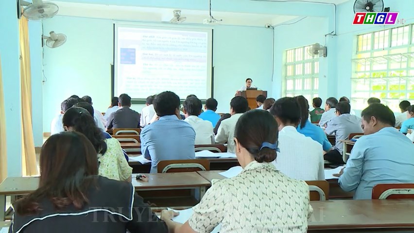 Krông Pa tập huấn công tác quản lý Nhà nước về tôn giáo