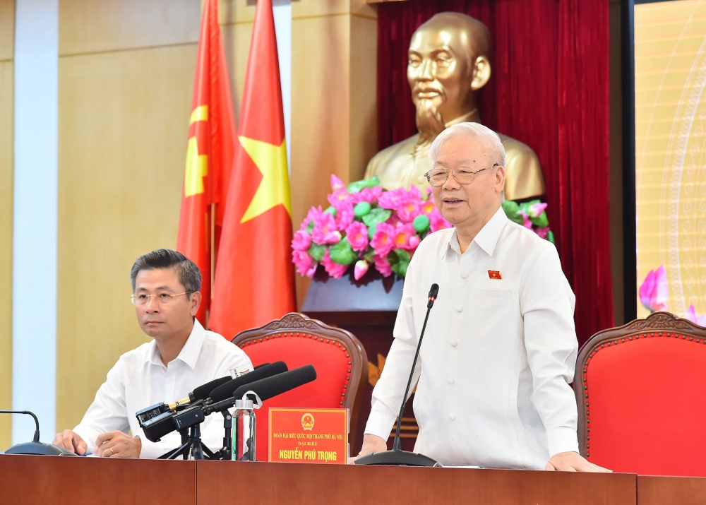 Tổng Bí thư Nguyễn Phú Trọng tiếp xúc cử tri trước kỳ họp thứ 6 Quốc hội khoá 15