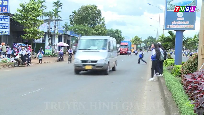 Nguy cơ mất an toàn giao thông trước khu vực Trường THCS Lý Thường Kiệt