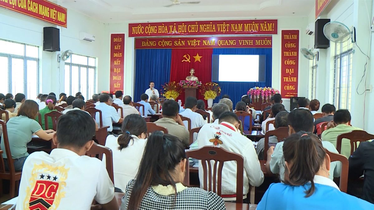 Krông Pa: Tập huấn nâng cao năng lực cho cán bộ làm công tác giảm nghèo