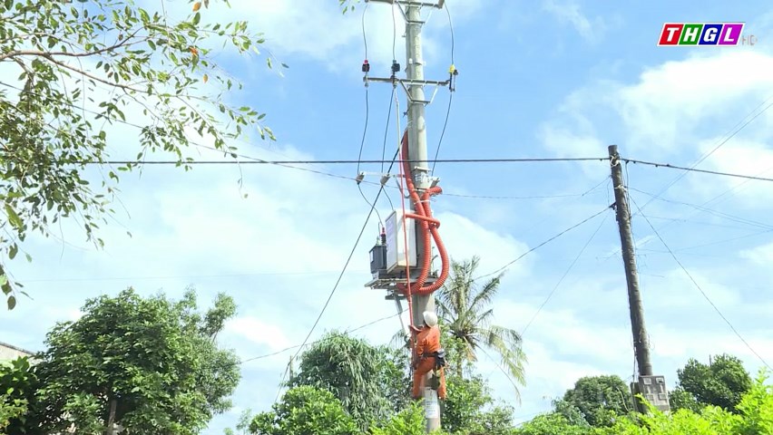 Điện lực Chư Sê chú trọng đầu tư, cải tạo, nâng cấp hệ thống lưới điện trên địa bàn