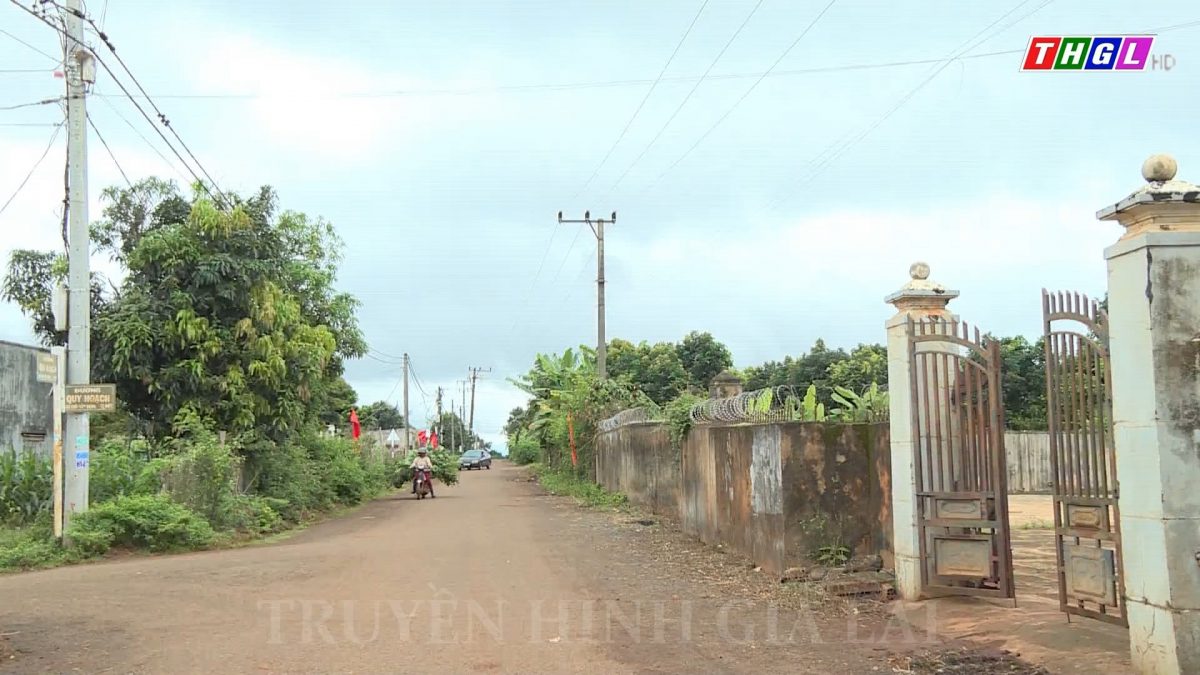 Huyện Chư Pưh giảm gần 400 hộ nghèo so với năm 2022