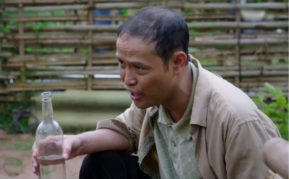 Khi sao nam Việt hóa thân xuất thần vào vai ‘sâu rượu’ trên phim VTV