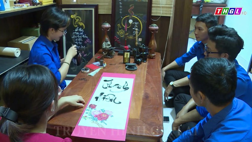 Độc đáo không gian nghệ thuật thư pháp tham gia Tuần lễ Hoa dã quỳ- Núi lửa Chư Đang Ya năm 2023