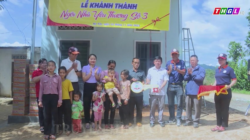 Bàn giao “Ngôi nhà yêu thương” cho hộ nghèo tại huyện Chư Păh