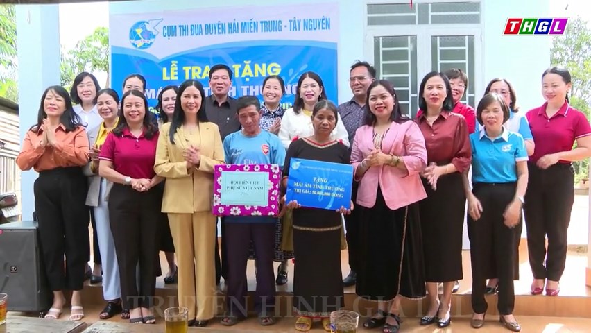 Bàn giao nhà “Mái ấm tình thương” cho hội viên phụ nữ nghèo tại huyện Chư Păh