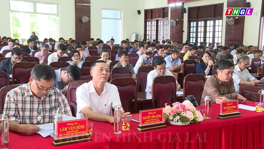 Chư Păh tổ chức Hội nghị thông báo kết quả Hội nghị TW 8, khóa XIII và quán triệt các văn bản của Đảng