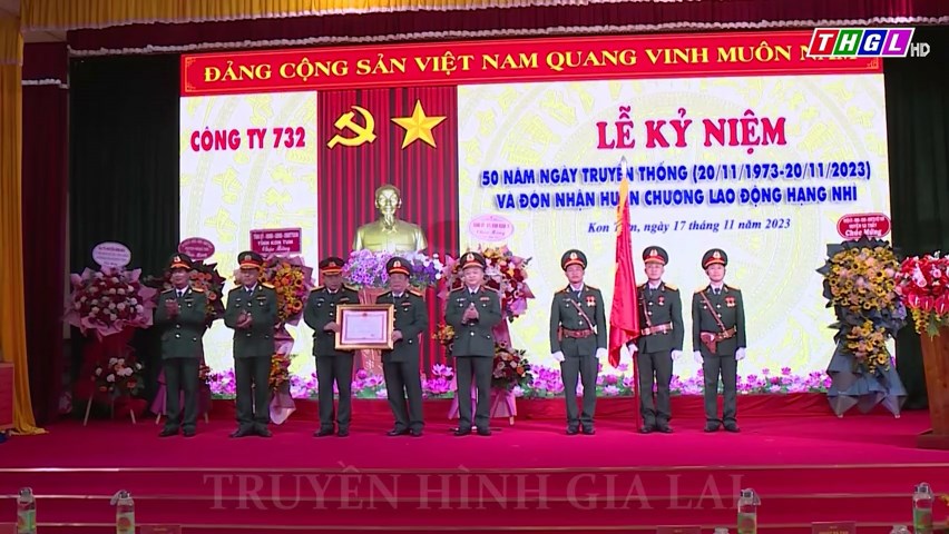 Công ty 732 (Binh đoàn 15) tổ chức Lễ kỷ niệm 50 Ngày truyền thống và đón nhận Huân chương Lao động hạng Nhì