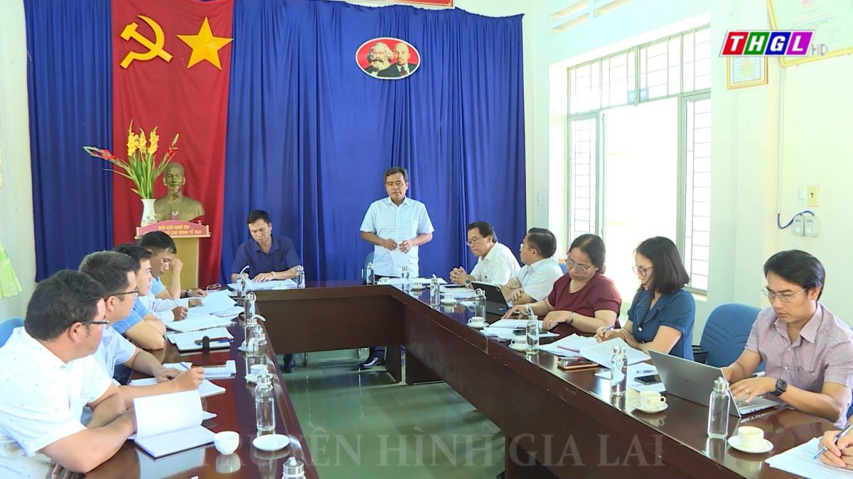 Bí thư Tỉnh ủy Hồ Văn Niên dự cuộc họp Chi bộ Ban Quản lý rừng phòng hộ Bắc Biển Hồ, TP. Pleiku