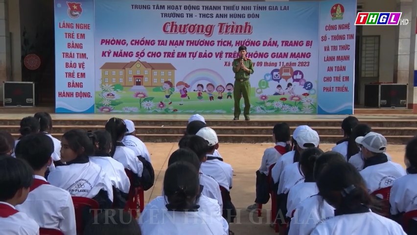 Gần 500 em học sinh trường TH&THCS Anh hùng Đôn được trang bị kỹ năng phòng chống tai nạn thương tích