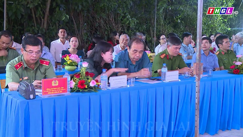 Giám đốc Công an tỉnh Rah Lan Lâm  dự Ngày hội Đại đoàn kết toàn dân tộc năm 2023 tại tổ 4, phường Hòa Bình, thị xã Ayun Pa