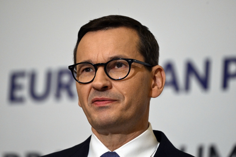 Tổng thống Ba Lan giao việc thành lập chính phủ mới cho Thủ tướng đương nhiệm