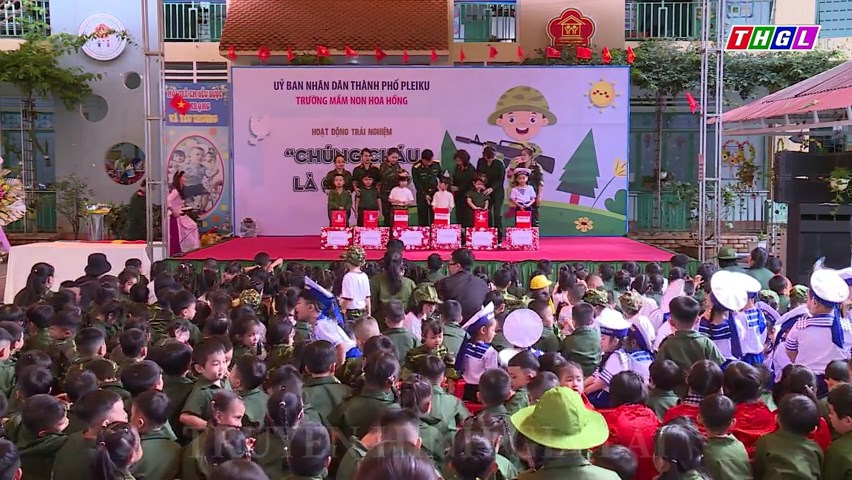 Chúng cháu là chiến sỹ