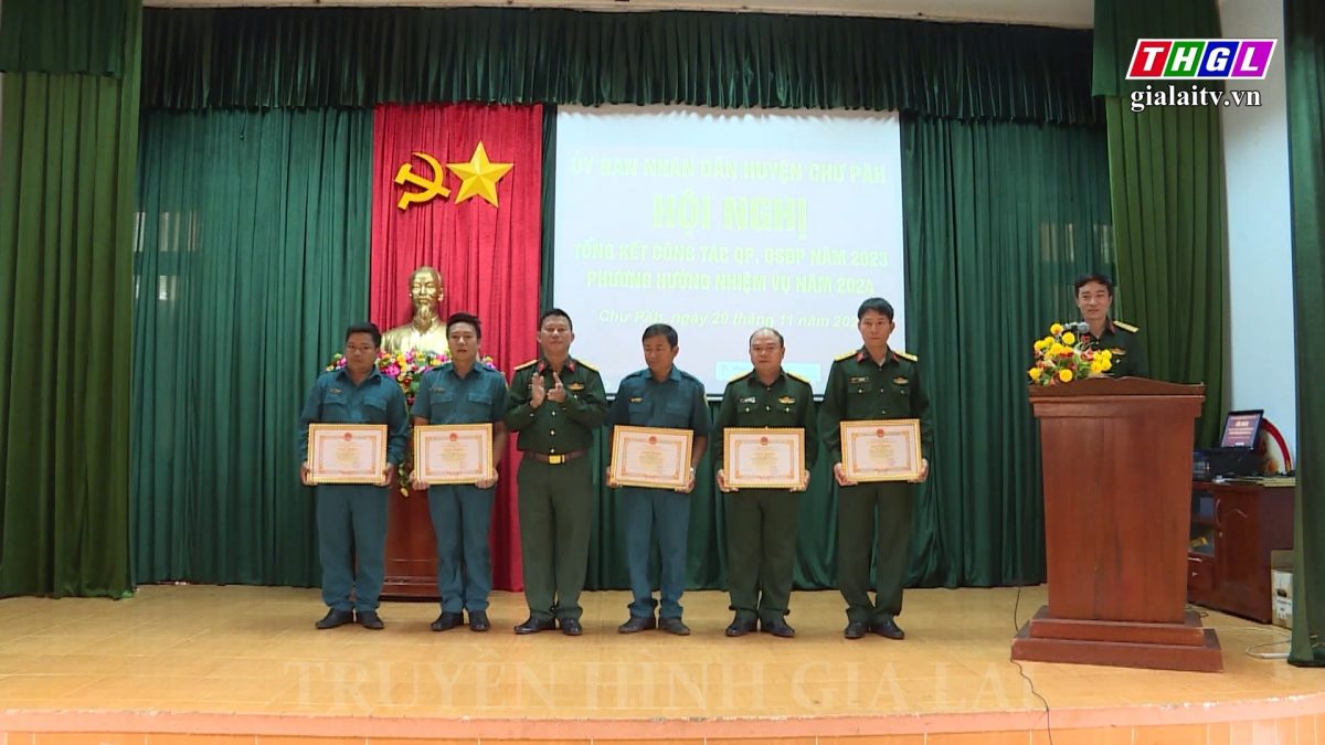 Chư Păh tổng kết công tác quốc phòng, quân sự địa phương năm 2023  và triển khai nhiệm vụ năm 2024