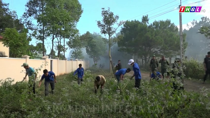 Lữ đoàn Công binh 280 tổ chức hành quân dã ngoại kết hợp làm công tác dân vận tại xã Ia Phí, huyện Chư Pah