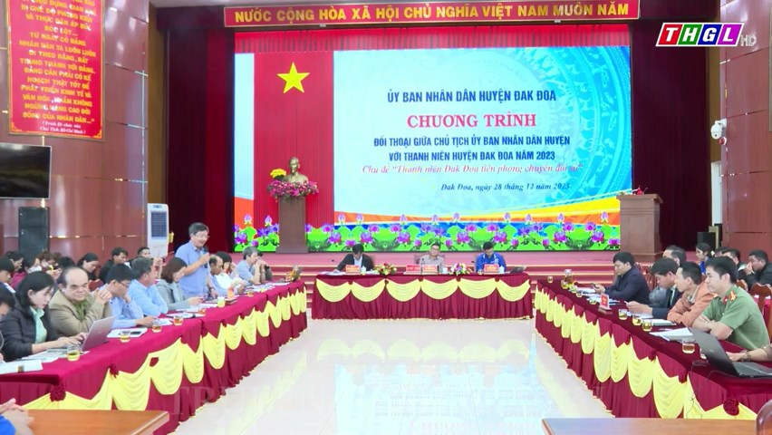 Trên 100 thanh niên huyện Đak Đoa tham gia đối thoại với Chủ tịch UBND huyện năm 2023