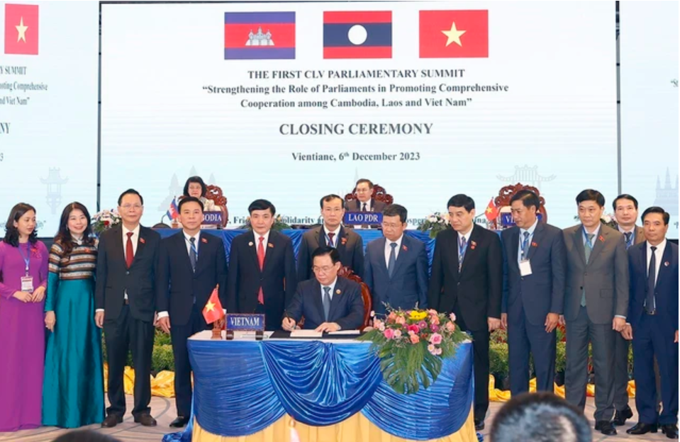 Hội nghị Cấp cao Quốc hội ba nước Campuchia – Lào – Việt Nam lần thứ nhất thành công tốt đẹp