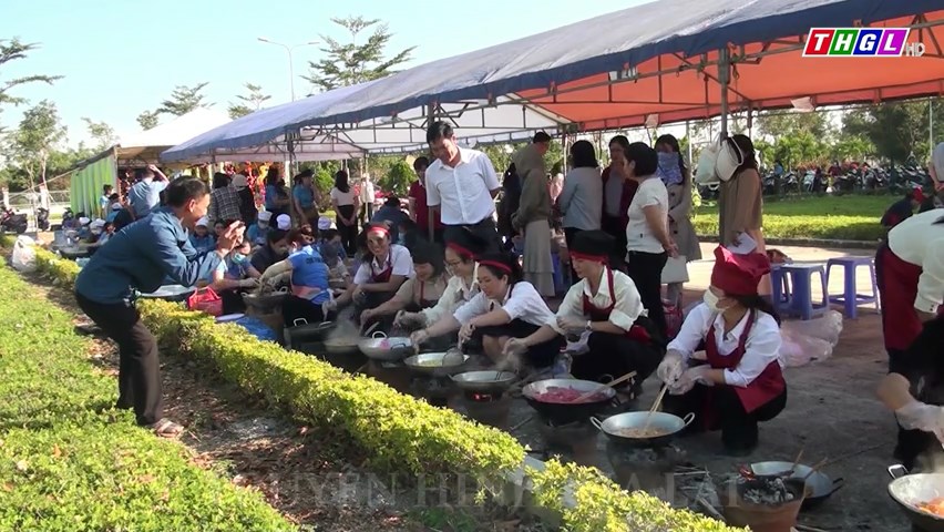 Phú Thiện tổ chức Hội thi “Đoàn viên, người lao động huyện với bánh mứt truyền thống” Tết Nguyên đán Giáp Thìn 2024