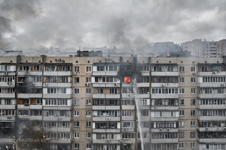 Ý đồ của Nga khi mở hàng loạt cuộc tấn công lớn vào các thành phố Ukraine