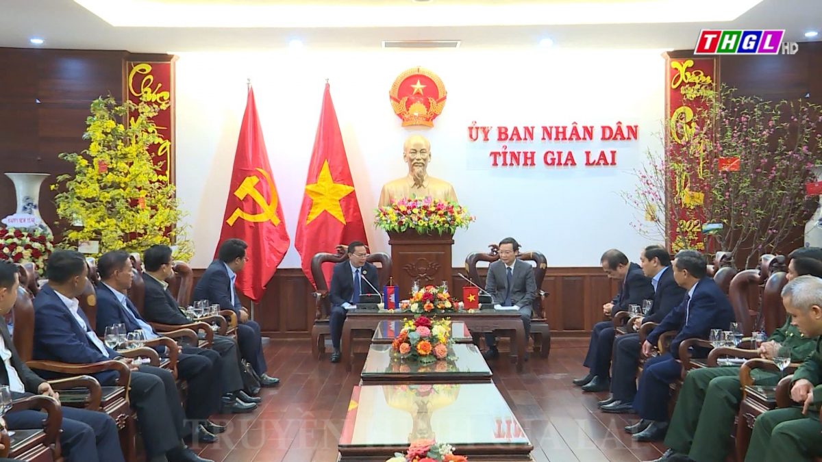 Phó Bí thư Tỉnh ủy, Chủ tịch UBND tỉnh Trương Hải Long tiếp Đoàn đại biểu tỉnh Mondulkiri (Vương quốc Campuchia) sang thăm, chúc Tết