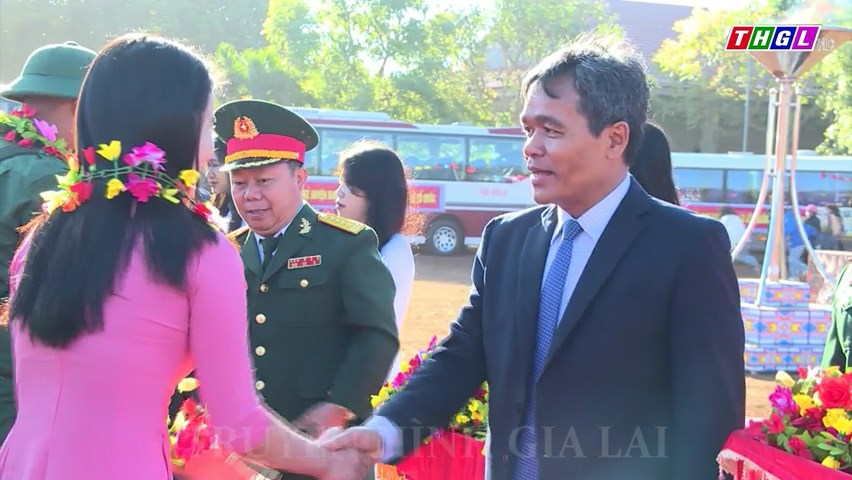 Bí thư Tỉnh ủy, Chủ tịch HĐND tỉnh Hồ Văn Niên dự Lễ giao – nhận quân năm 2024  tại huyện Đak Đoa