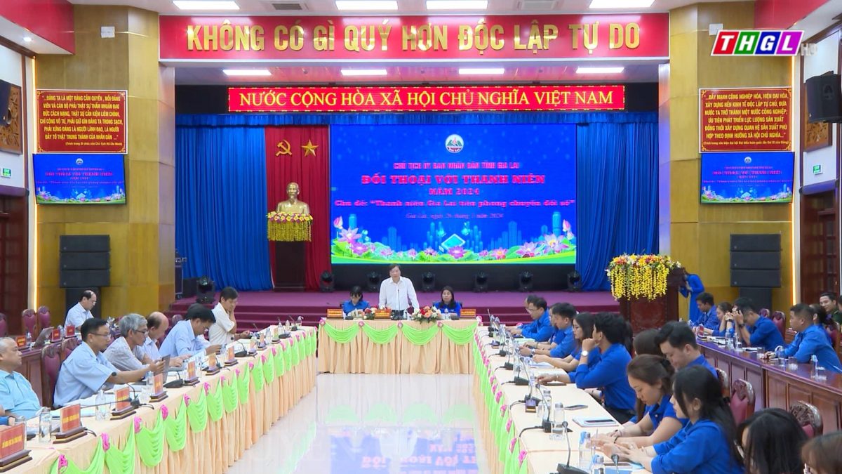Chủ tịch UBND tỉnh Gia Lai đối thoại với thanh niên về chuyển đổi số