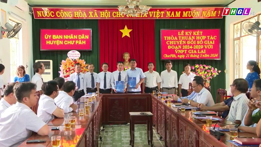 Chư Păh ký kết thỏa thuận hợp tác chuyển đổi số với VNPT Gia Lai