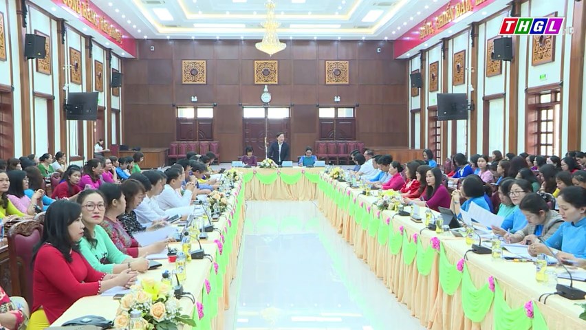 Chủ tịch UBND tỉnh Gia Lai đối thoại với cán bộ, hội viên phụ nữ