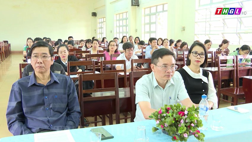 TP Pleiku: Hơn 80 đảng viên tham gia lớp Bồi dưỡng chuyên đề  “Tư tưởng Hồ Chí Minh” và “Đảng ta thật vĩ đại”
