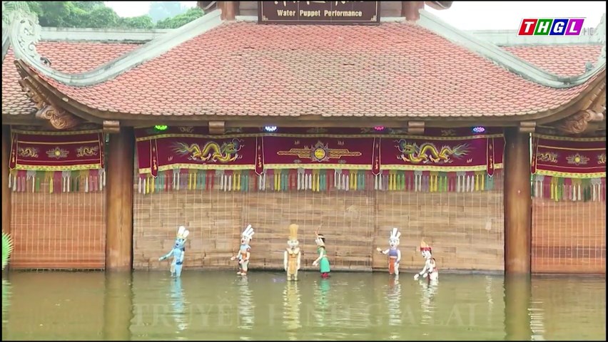 Múa rối nước – nghệ thuật truyền thống độc đáo tại Lễ hội Đền Hùng