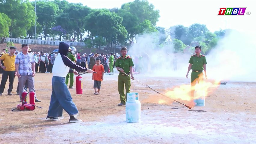 Công an huyện Chư Prông: tập huấn nghiệp vụ phòng cháy chữa cháy cho các cơ sở giáo dục