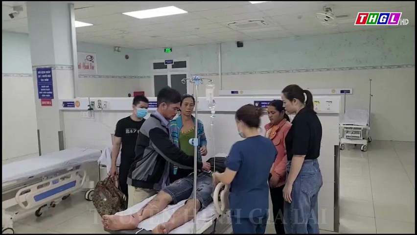 Bệnh viện Đa khoa tỉnh Gia Lai kích hoạt “báo động đỏ” để cấp cứu các nạn nhân