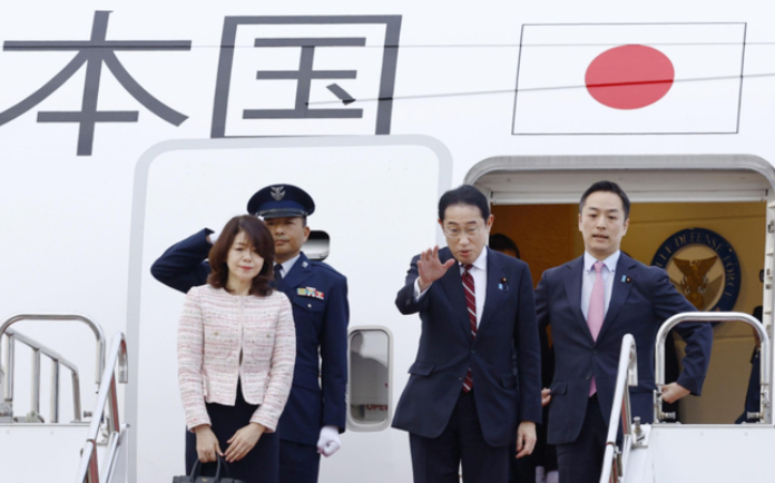 Thủ tướng Nhật Bản bắt đầu công du Mỹ