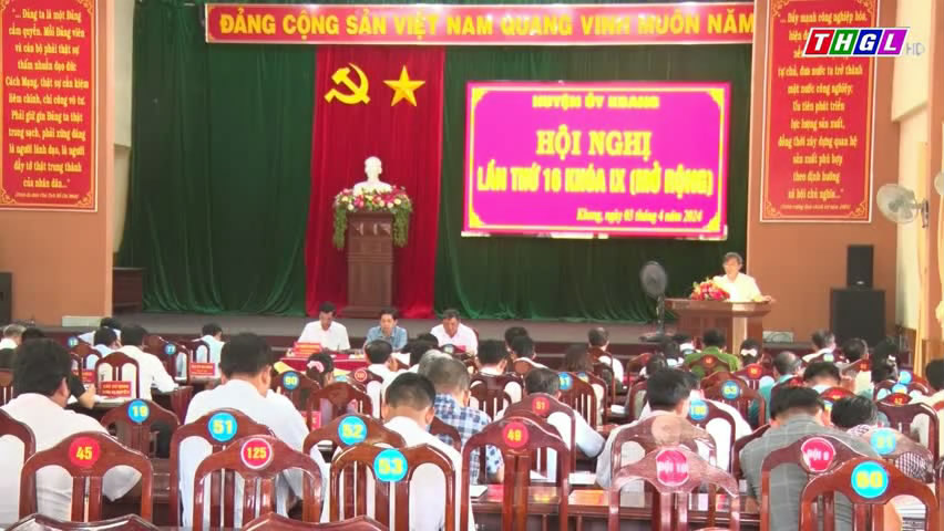 Đồng chí Huỳnh Thế Mạnh dự Hội nghị Ban Chấp hành Đảng bộ huyện Kbang